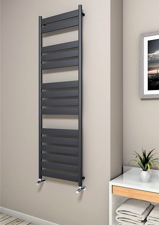 BORA BORA Zwarte Designradiator 500x1600 | Hoge Warmteafgifte